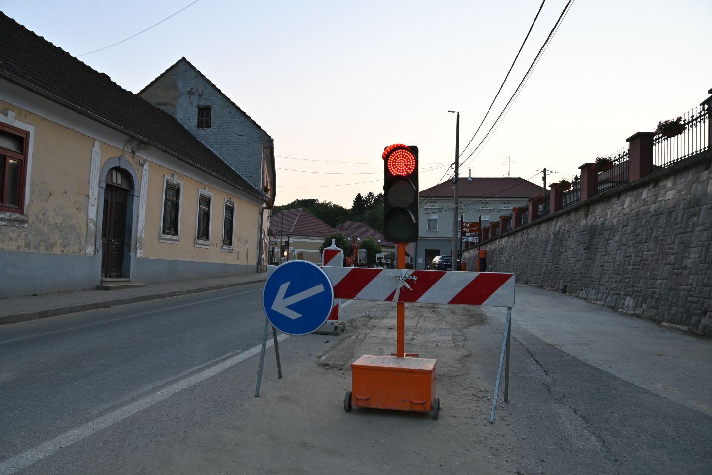 NEOBIČNA INTERVENCIJA U Štrigovi vadili ukradeni semafor iz – zdenca! (2) NEOBIČNA INTERVENCIJA U Štrigovi vadili ukradeni semafor iz – zdenca! (2)