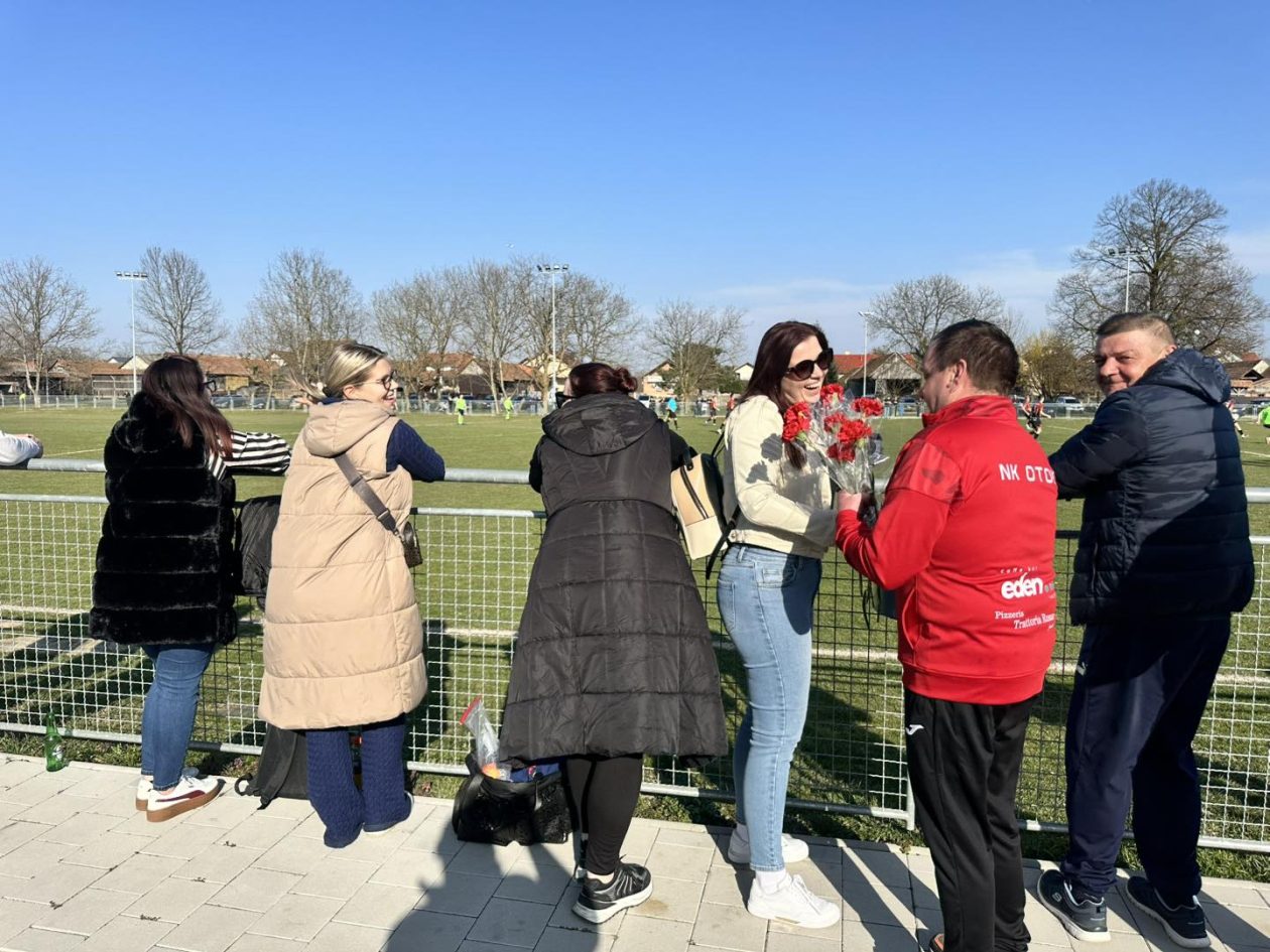 NK Otok dan žena (14)