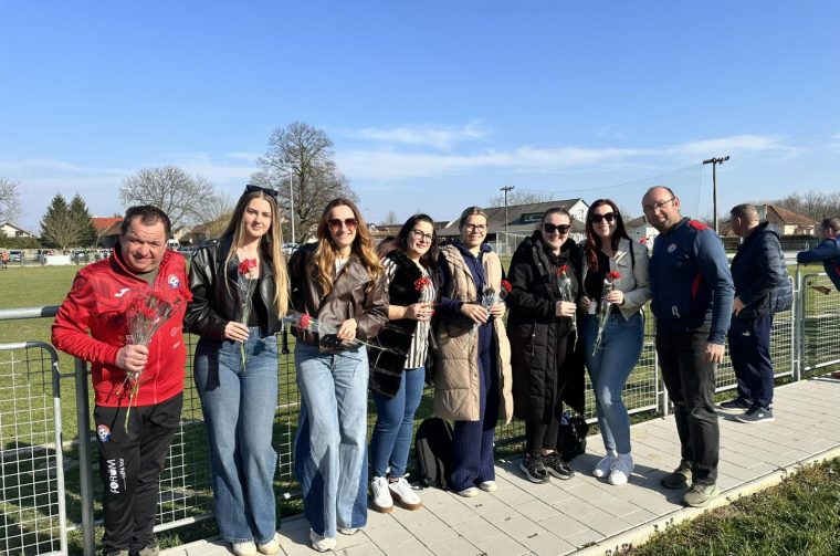 NK Otok dan žena (15)