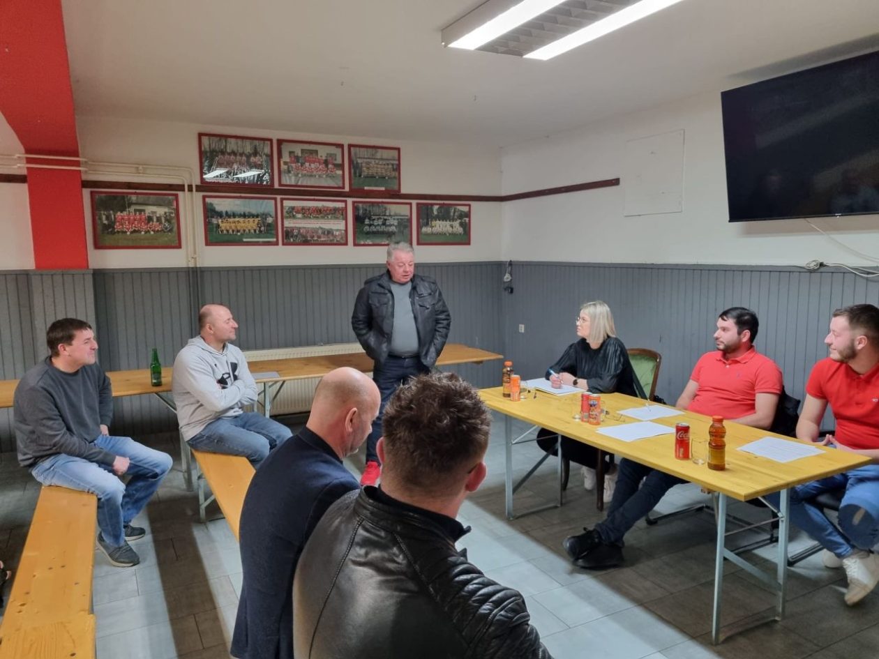 NK RADNIČKI GARDINOVEC Dominik Purić izabran za novog predsjednika kluba (10) NK RADNIČKI GARDINOVEC Dominik Purić izabran za novog predsjednika kluba (10)