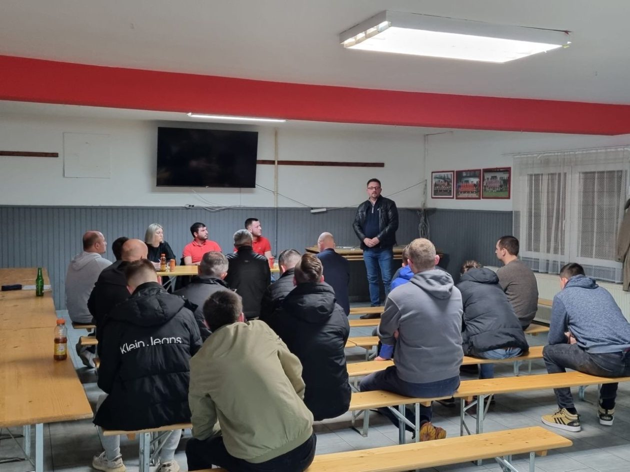 NK RADNIČKI GARDINOVEC Dominik Purić izabran za novog predsjednika kluba (11) NK RADNIČKI GARDINOVEC Dominik Purić izabran za novog predsjednika kluba (11)