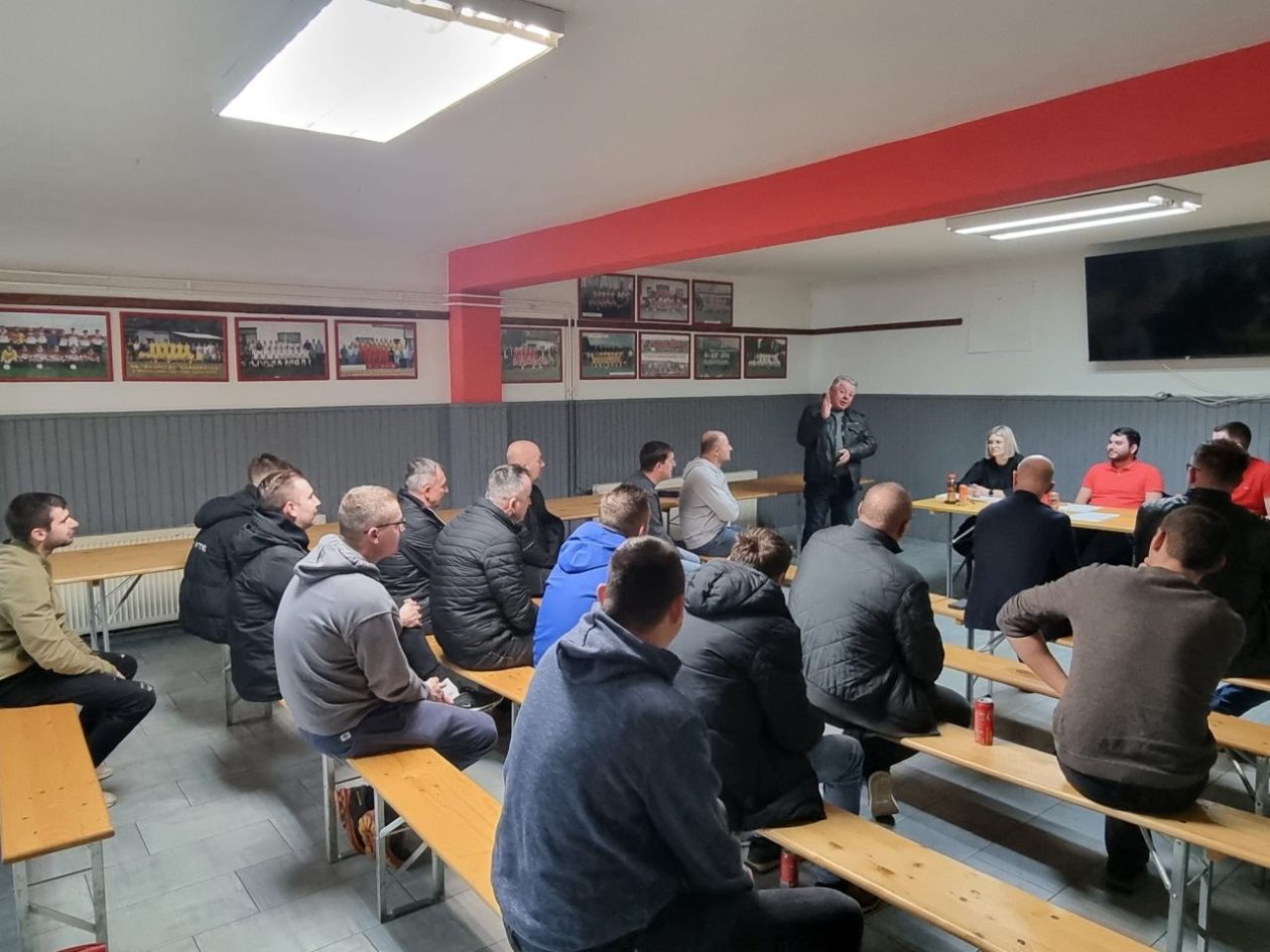 NK RADNIČKI GARDINOVEC Dominik Purić izabran za novog predsjednika kluba (14) NK RADNIČKI GARDINOVEC Dominik Purić izabran za novog predsjednika kluba (14)