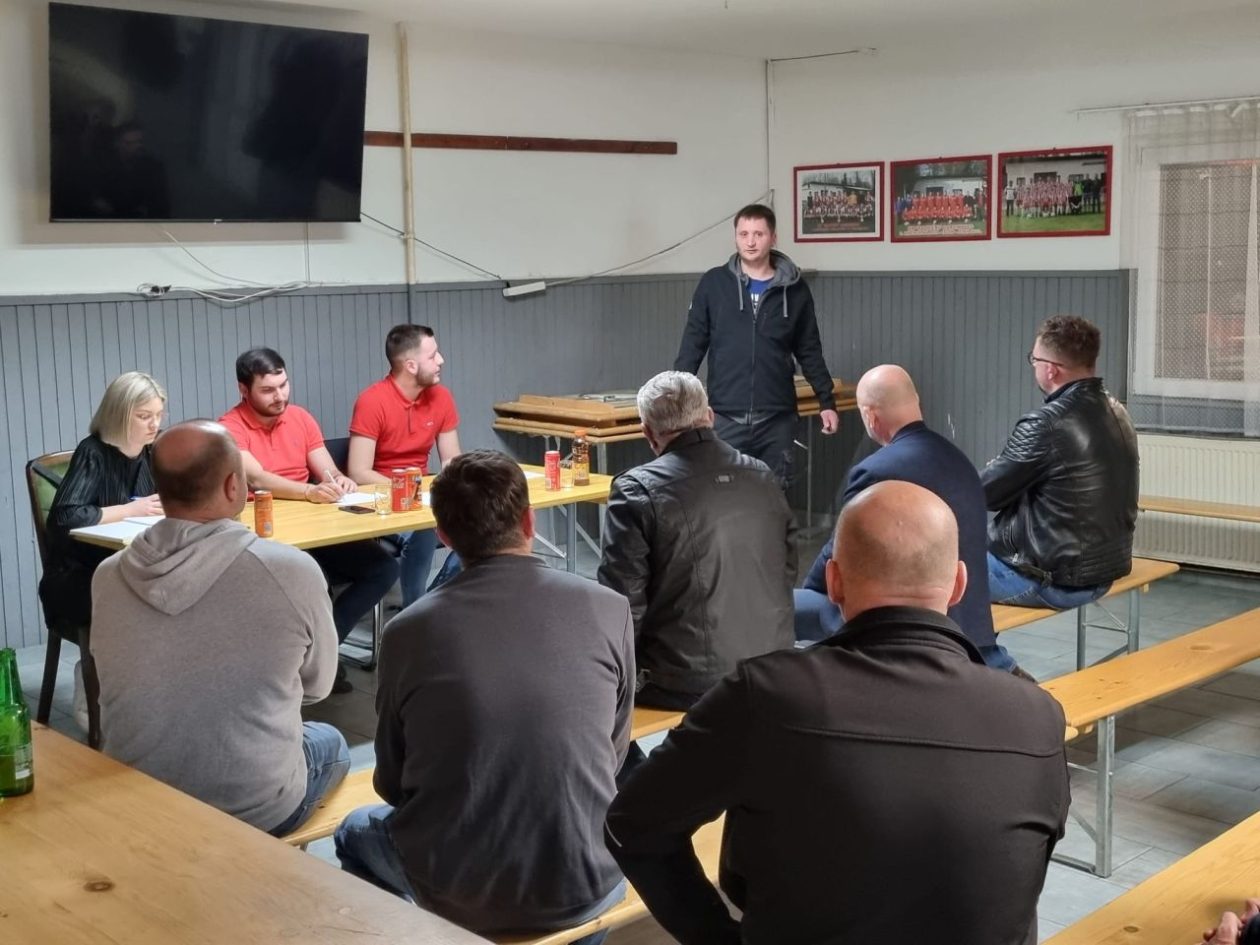 NK RADNIČKI GARDINOVEC Dominik Purić izabran za novog predsjednika kluba (17) NK RADNIČKI GARDINOVEC Dominik Purić izabran za novog predsjednika kluba (17)