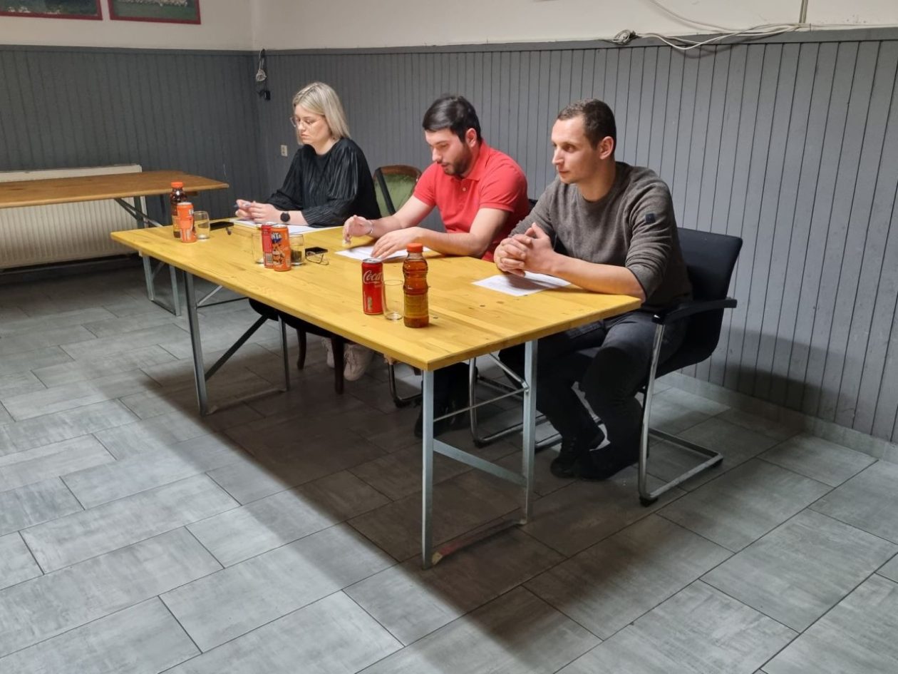 NK RADNIČKI GARDINOVEC Dominik Purić izabran za novog predsjednika kluba (2) NK RADNIČKI GARDINOVEC Dominik Purić izabran za novog predsjednika kluba (2)