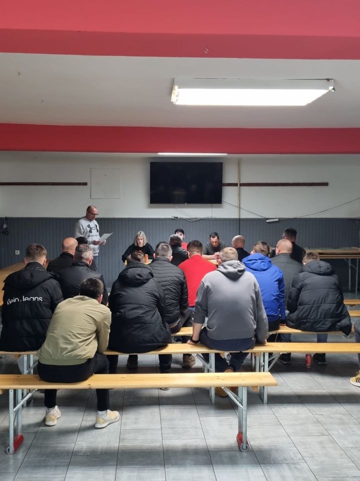 NK RADNIČKI GARDINOVEC Dominik Purić izabran za novog predsjednika kluba (7) NK RADNIČKI GARDINOVEC Dominik Purić izabran za novog predsjednika kluba (7)