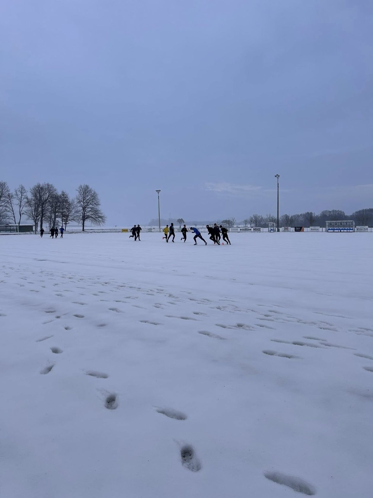 NK Sokol Vratišinec pripreme snijeg nogomet (12)