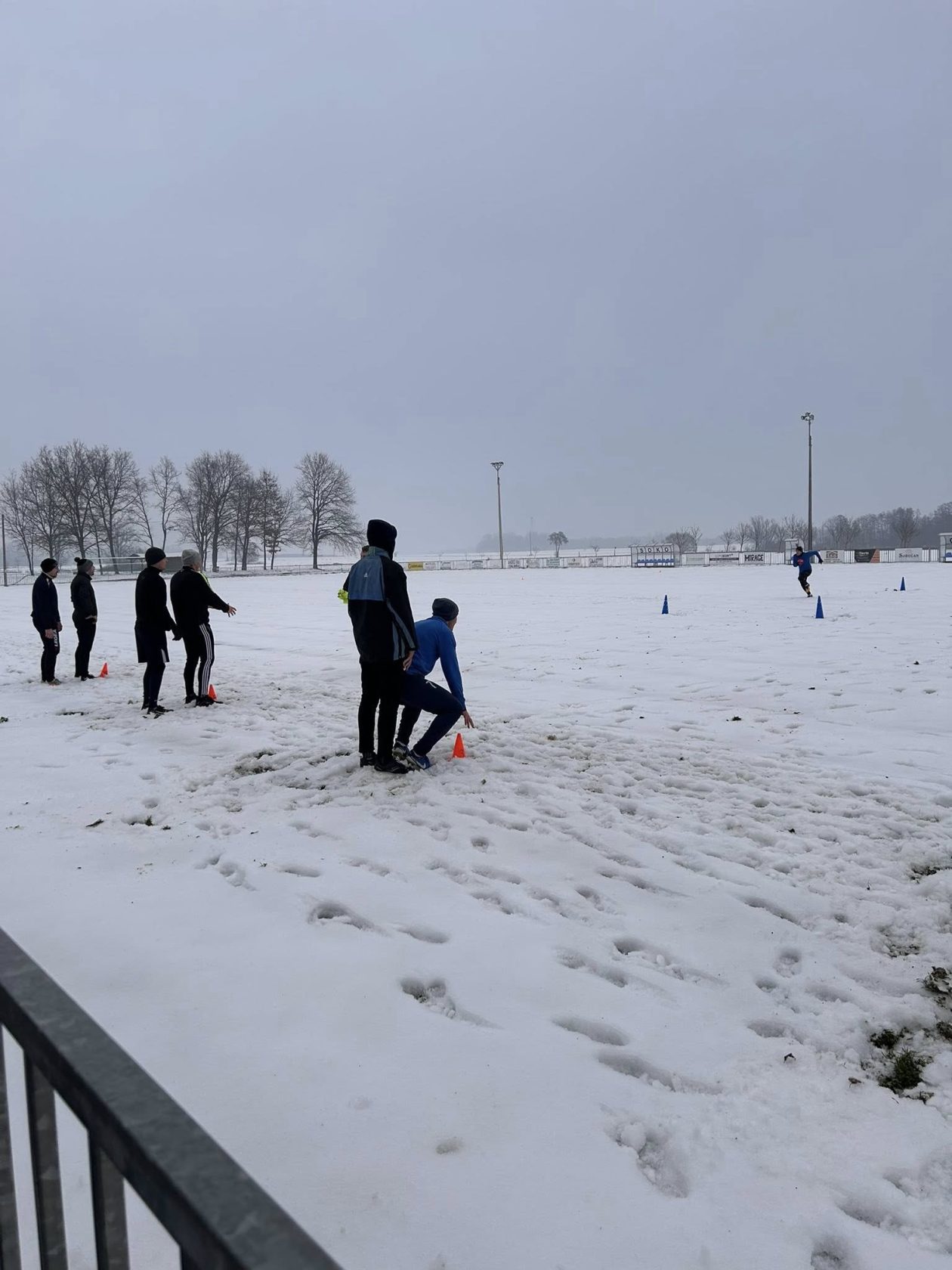 NK Sokol Vratišinec pripreme snijeg nogomet (6)
