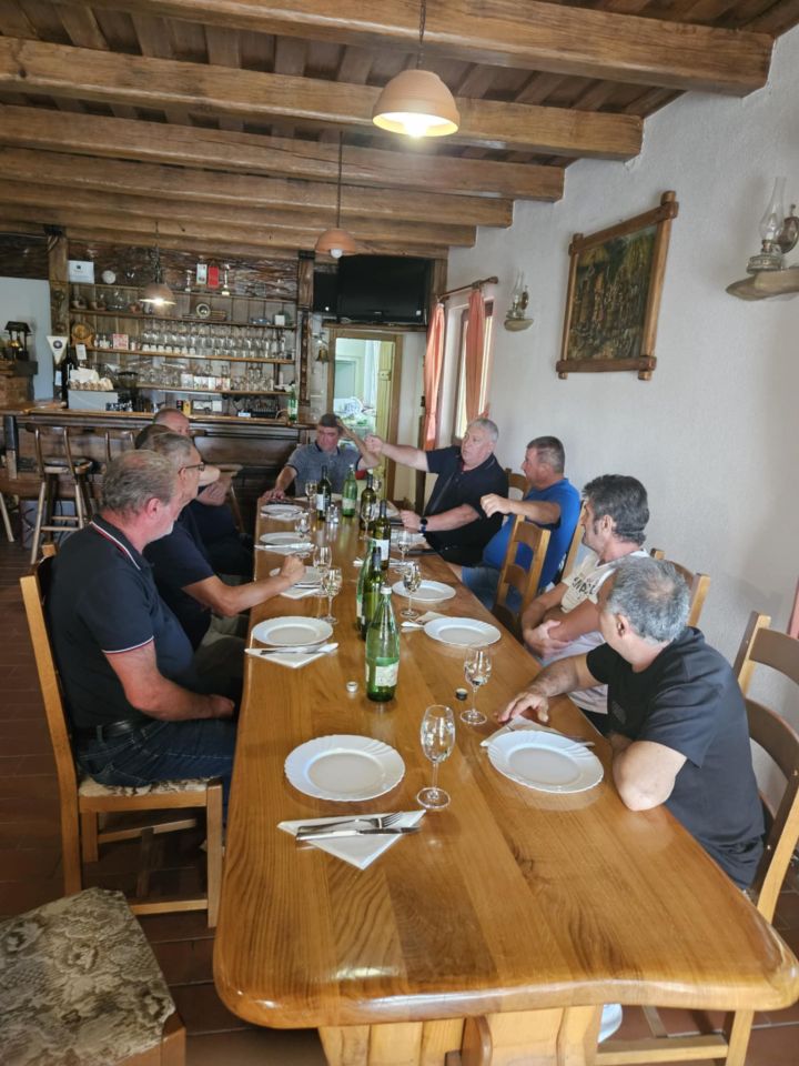 NK Zasadbreg 77 obilježio kraj uspješnog turnira (12) NK Zasadbreg 77 obilježio kraj uspješnog turnira (12)