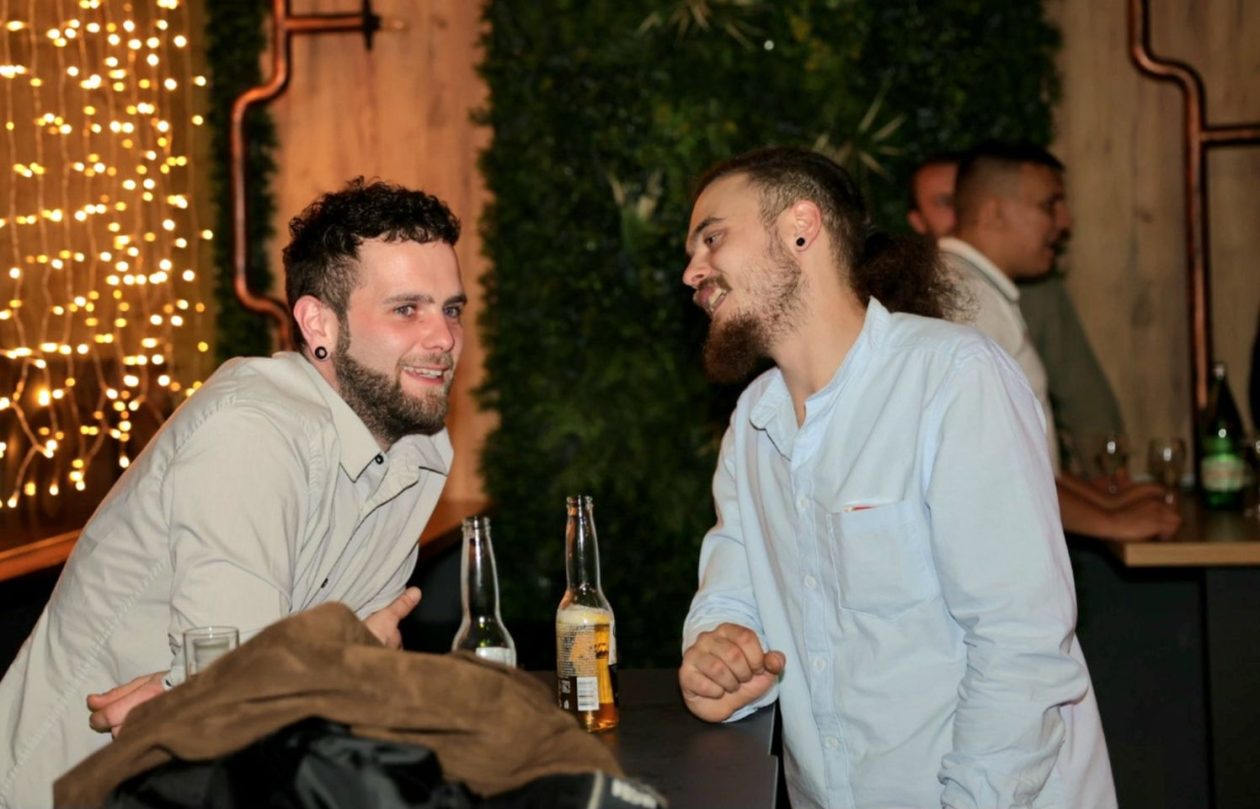 NOĆ PUNA HITOVA Privatt band držao ritam do kasno u noć (16)