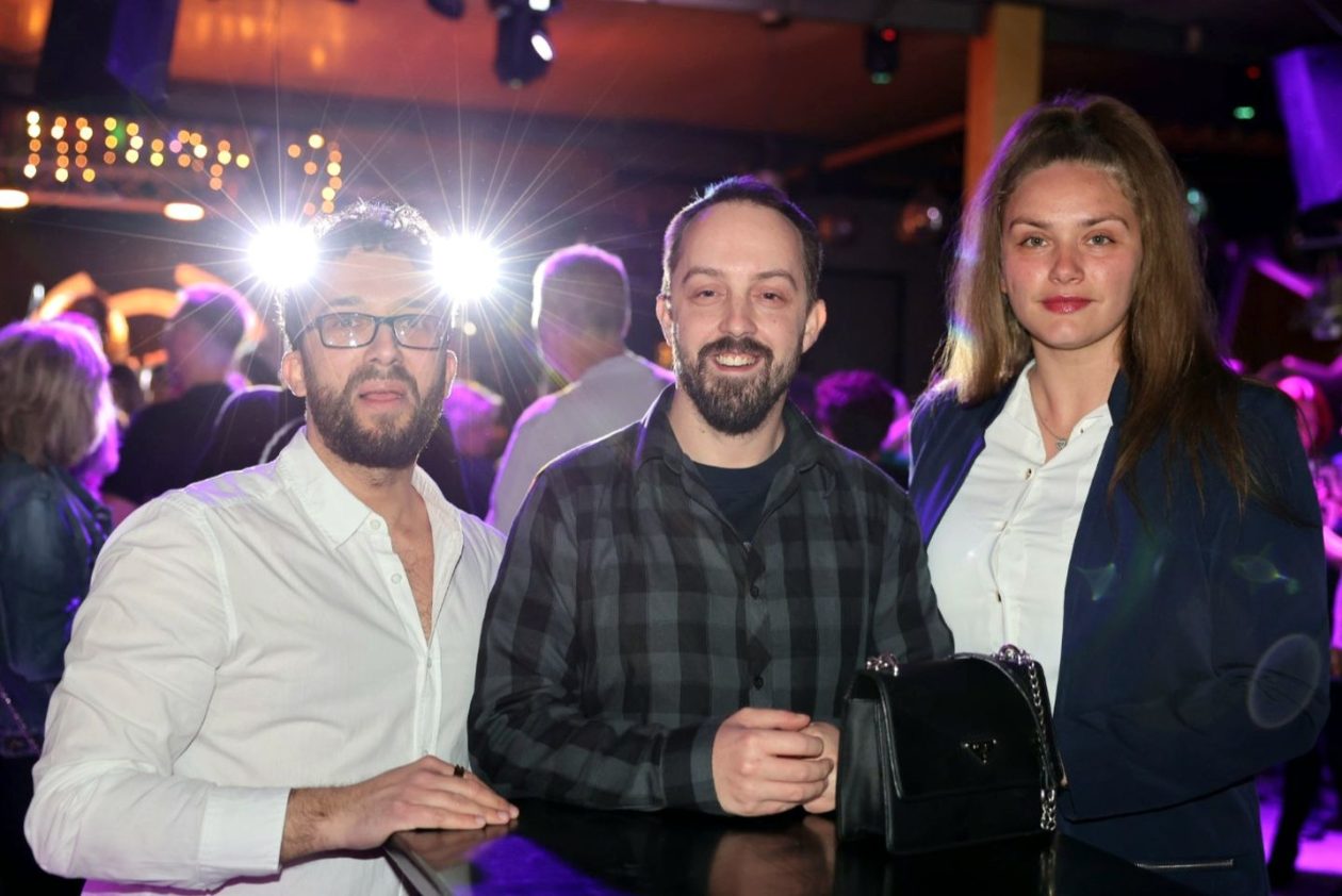 NOĆ PUNA HITOVA Privatt band držao ritam do kasno u noć (31)