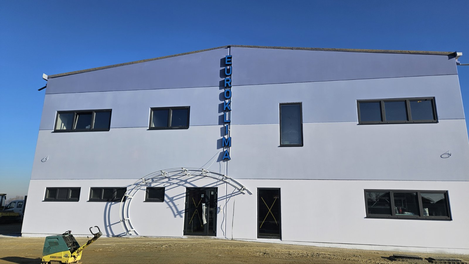 NOVA HALA U IZGRADNJI NOVA HALA U IZGRADNJI