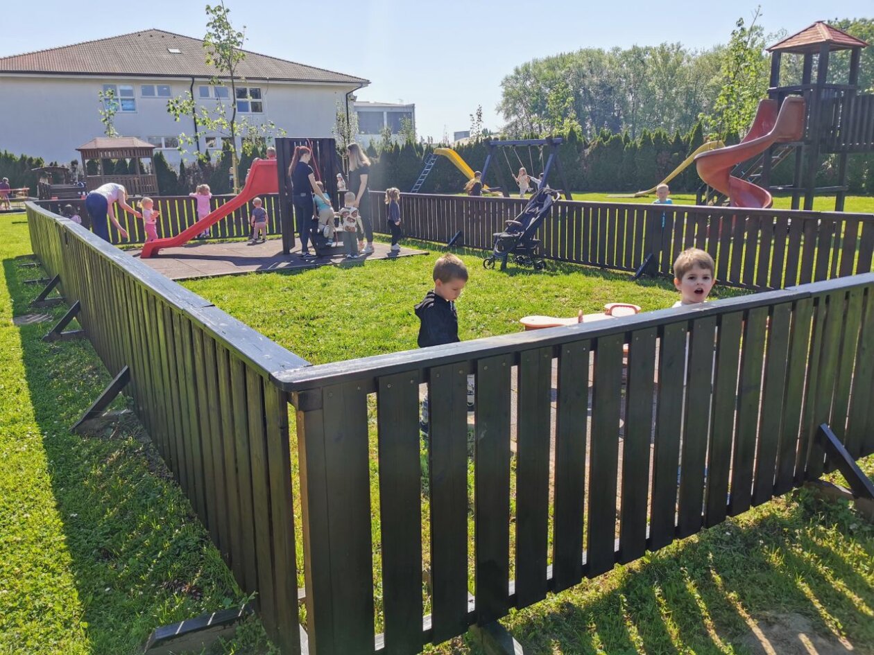 NOVE VJEŠTINE Djeca u Kotoribi uče pomagati i čuvati okoliš (1) NOVE VJEŠTINE Djeca u Kotoribi uče pomagati i čuvati okoliš (1)