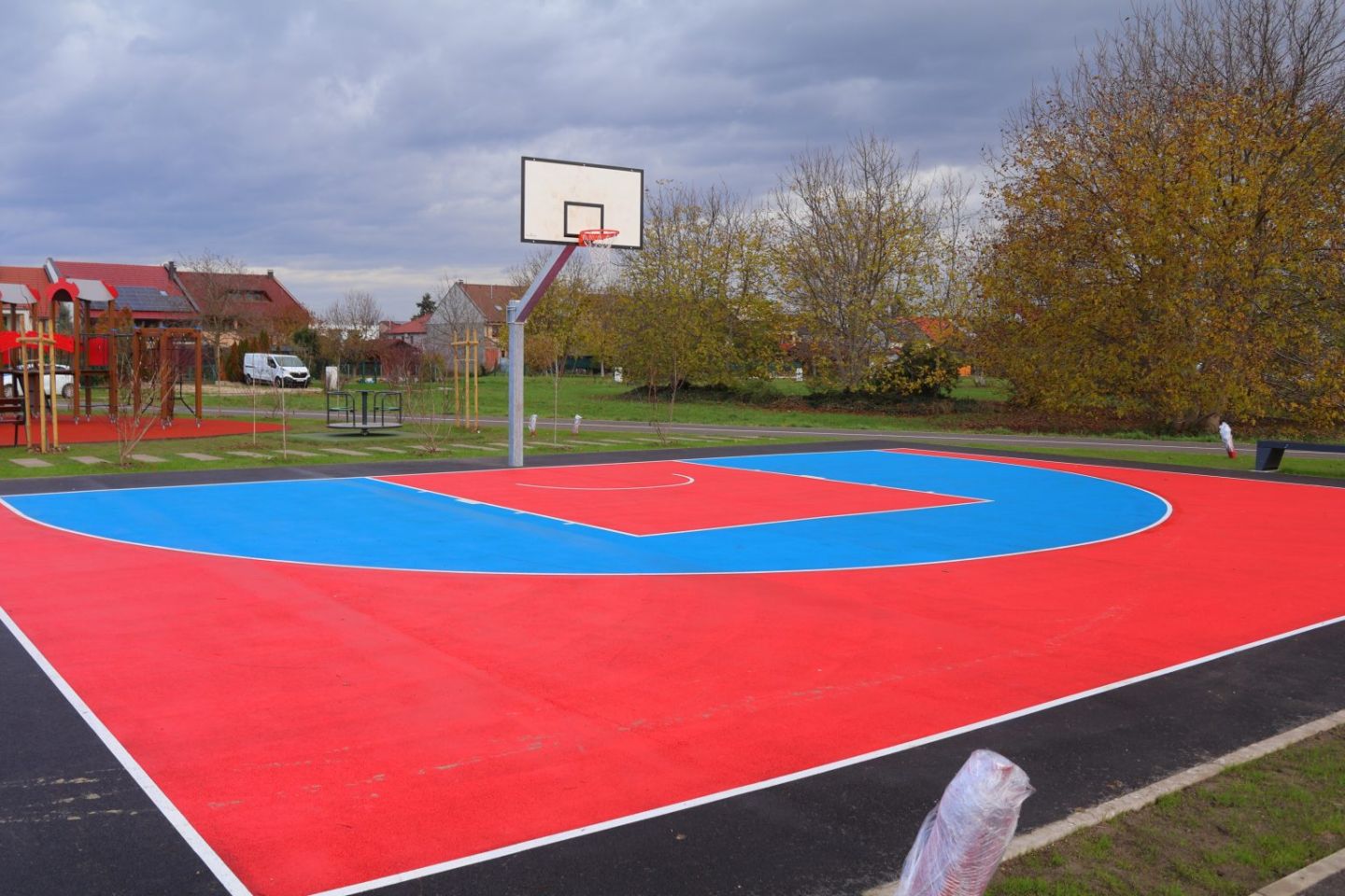 NOVI PARK U MARTANAMA Dovršeno moderno igralište i sportske zone za sve generacije (1)
