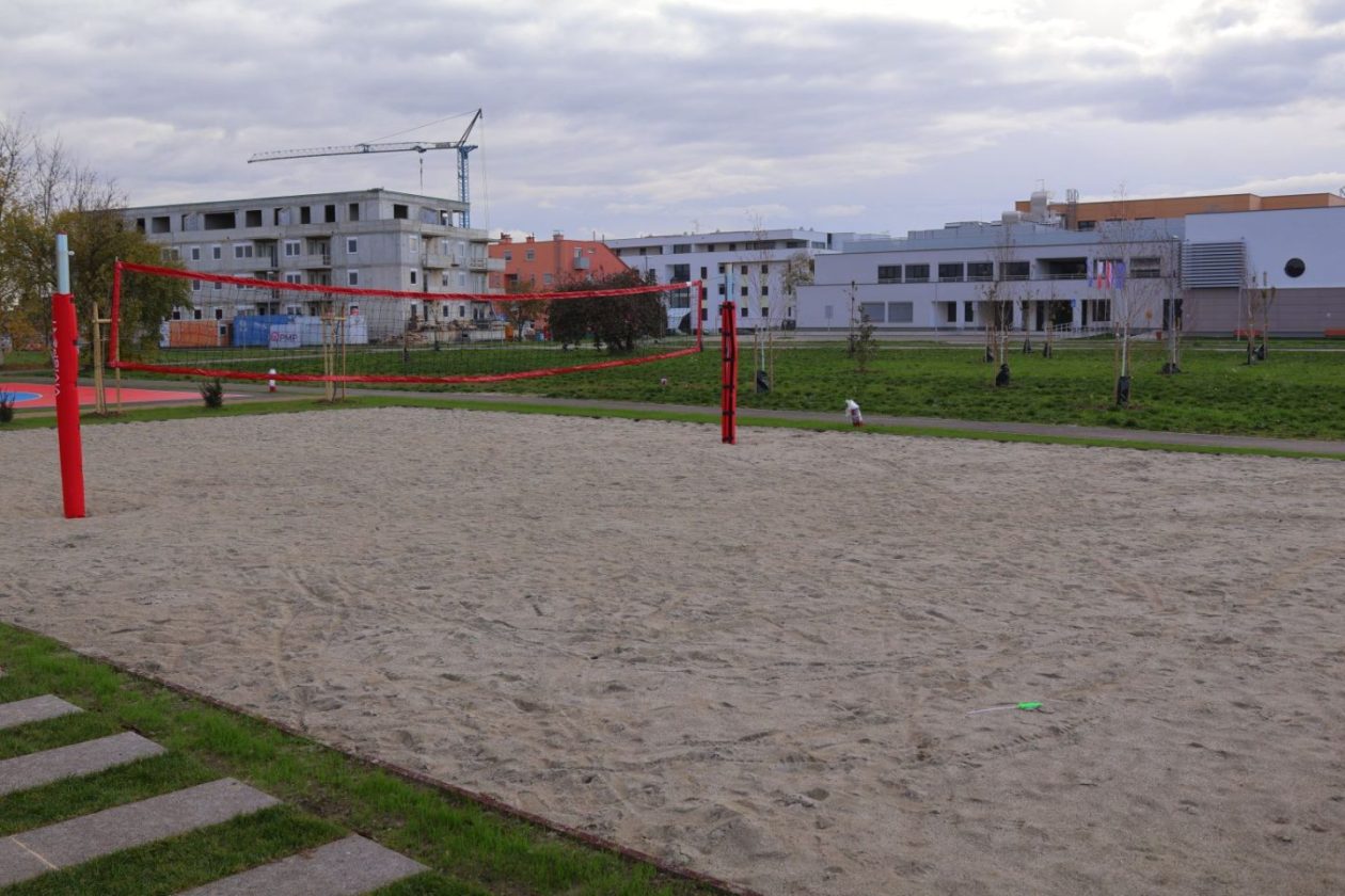 NOVI PARK U MARTANAMA Dovršeno moderno igralište i sportske zone za sve generacije (3)