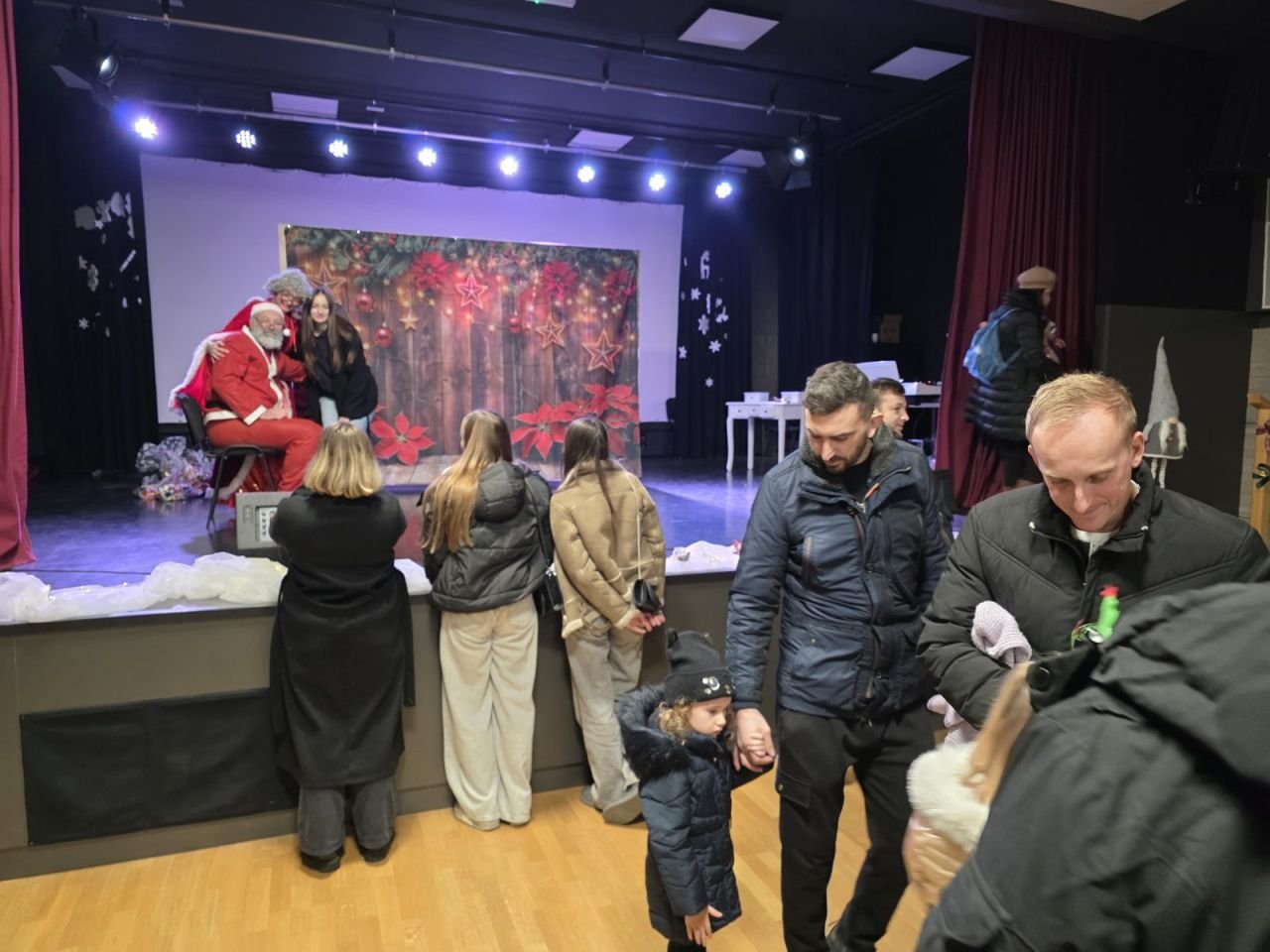 NOVO SELO ROK Adventsko druženje okupilo mještane u blagdanskom duhu (14)