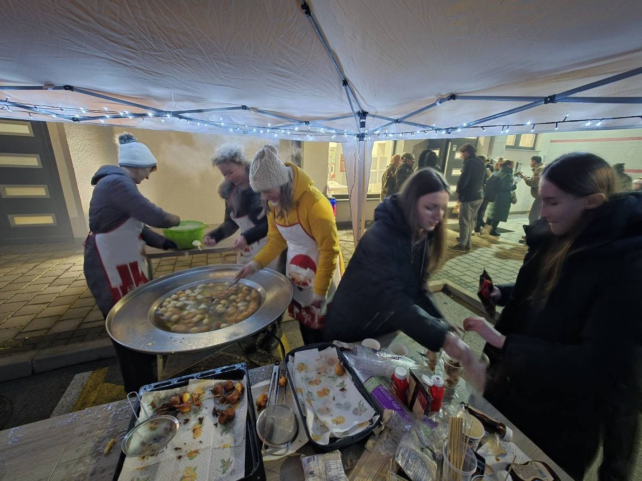 NOVO SELO ROK Adventsko druženje okupilo mještane u blagdanskom duhu (18)