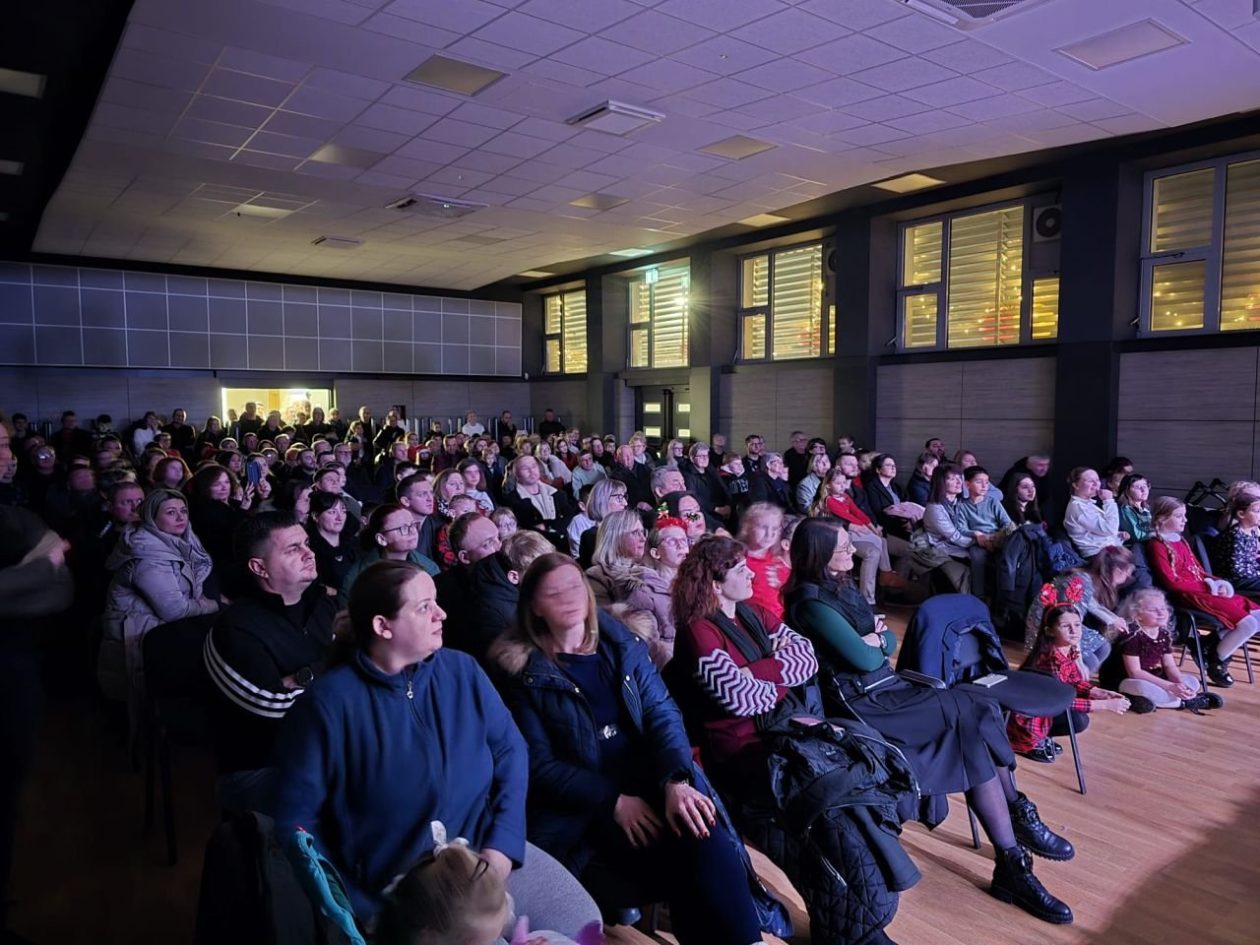 NOVO SELO ROK Adventsko druženje okupilo mještane u blagdanskom duhu (6)