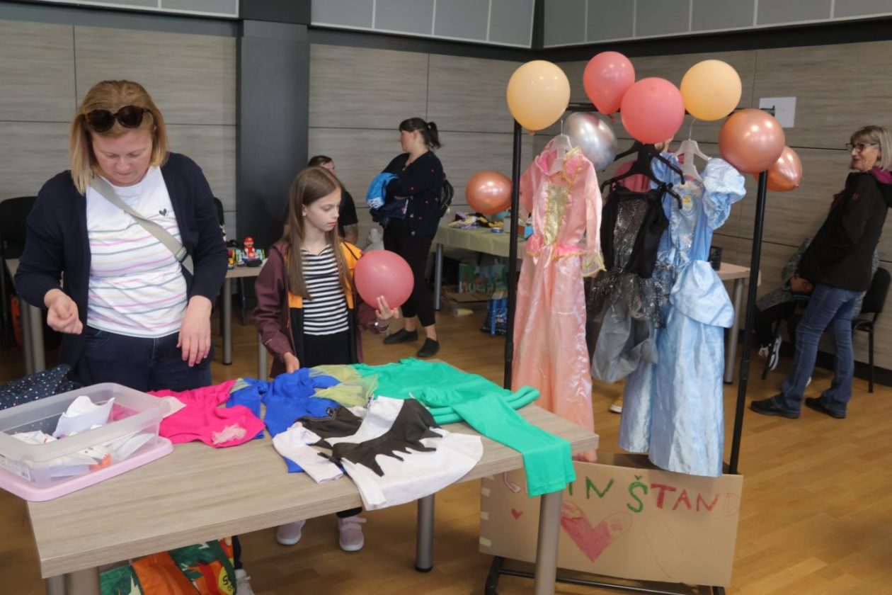 NOVO SELO ROK U znaku ekologije Stonoga organizirala inspirativan projektni dan (14) NOVO SELO ROK U znaku ekologije Stonoga organizirala inspirativan projektni dan (14)