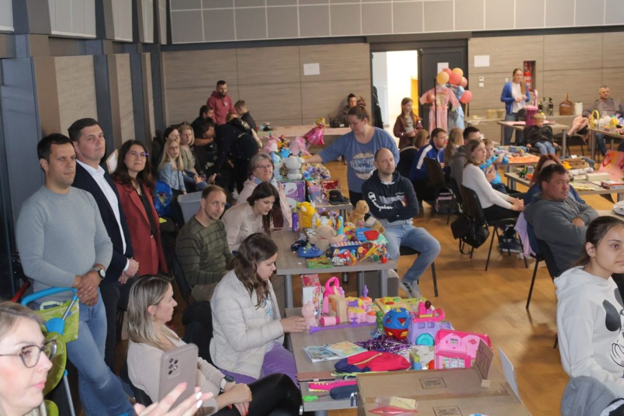 NOVO SELO ROK U znaku ekologije Stonoga organizirala inspirativan projektni dan (17) NOVO SELO ROK U znaku ekologije Stonoga organizirala inspirativan projektni dan (17)