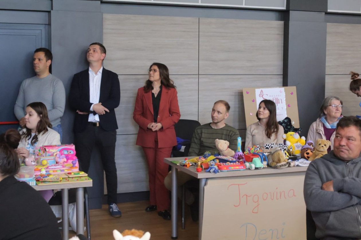 NOVO SELO ROK U znaku ekologije Stonoga organizirala inspirativan projektni dan (19) NOVO SELO ROK U znaku ekologije Stonoga organizirala inspirativan projektni dan (19)