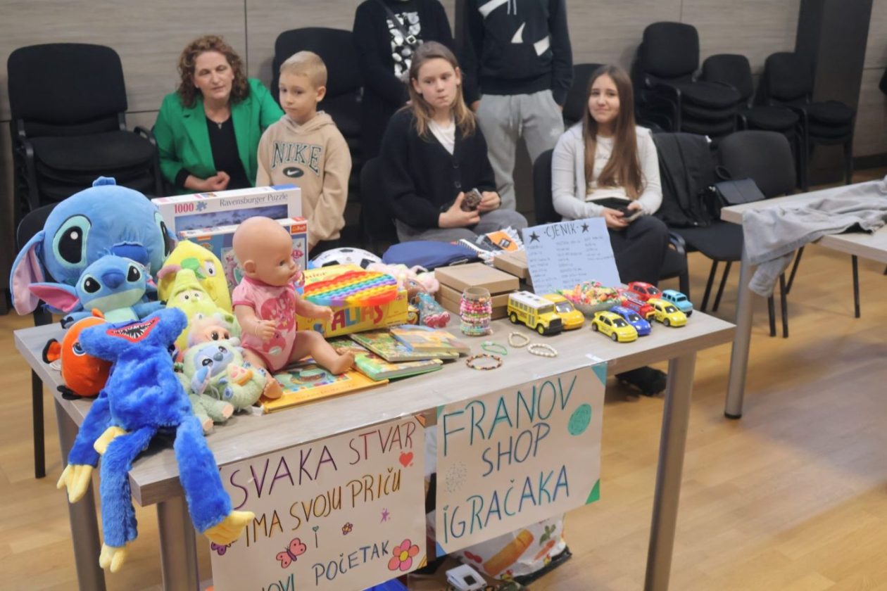 NOVO SELO ROK U znaku ekologije Stonoga organizirala inspirativan projektni dan (2) NOVO SELO ROK U znaku ekologije Stonoga organizirala inspirativan projektni dan (2)