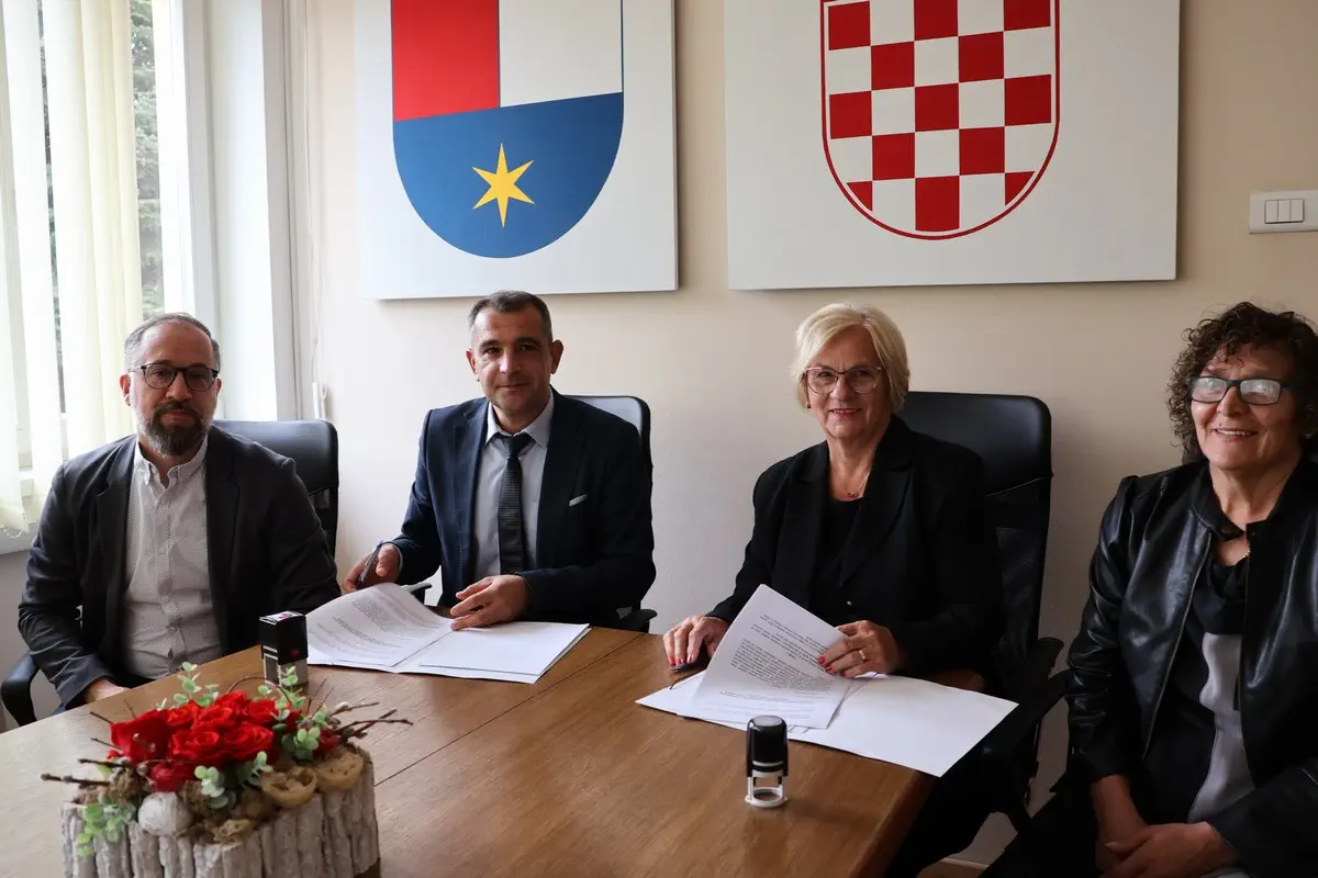 NOVOSTI Međimurska županija sufinancira program osposobljavanja učenika za sigurno upravljanje biciklom u prometu (6)