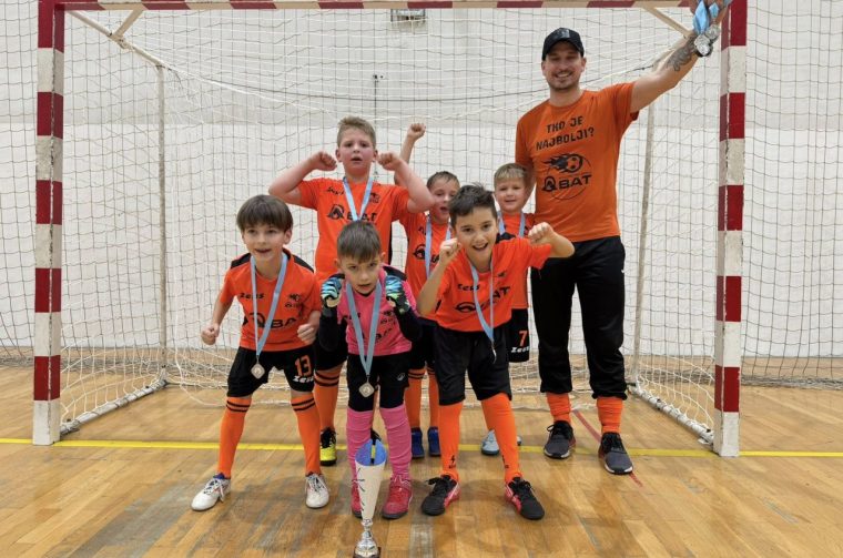 NŠ DINAMO ZELENKO BAT Čelična šestorka osvojila srebro u Ludbregu (11)