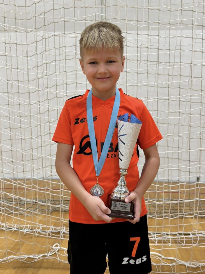 NŠ DINAMO ZELENKO BAT Čelična šestorka osvojila srebro u Ludbregu (5)