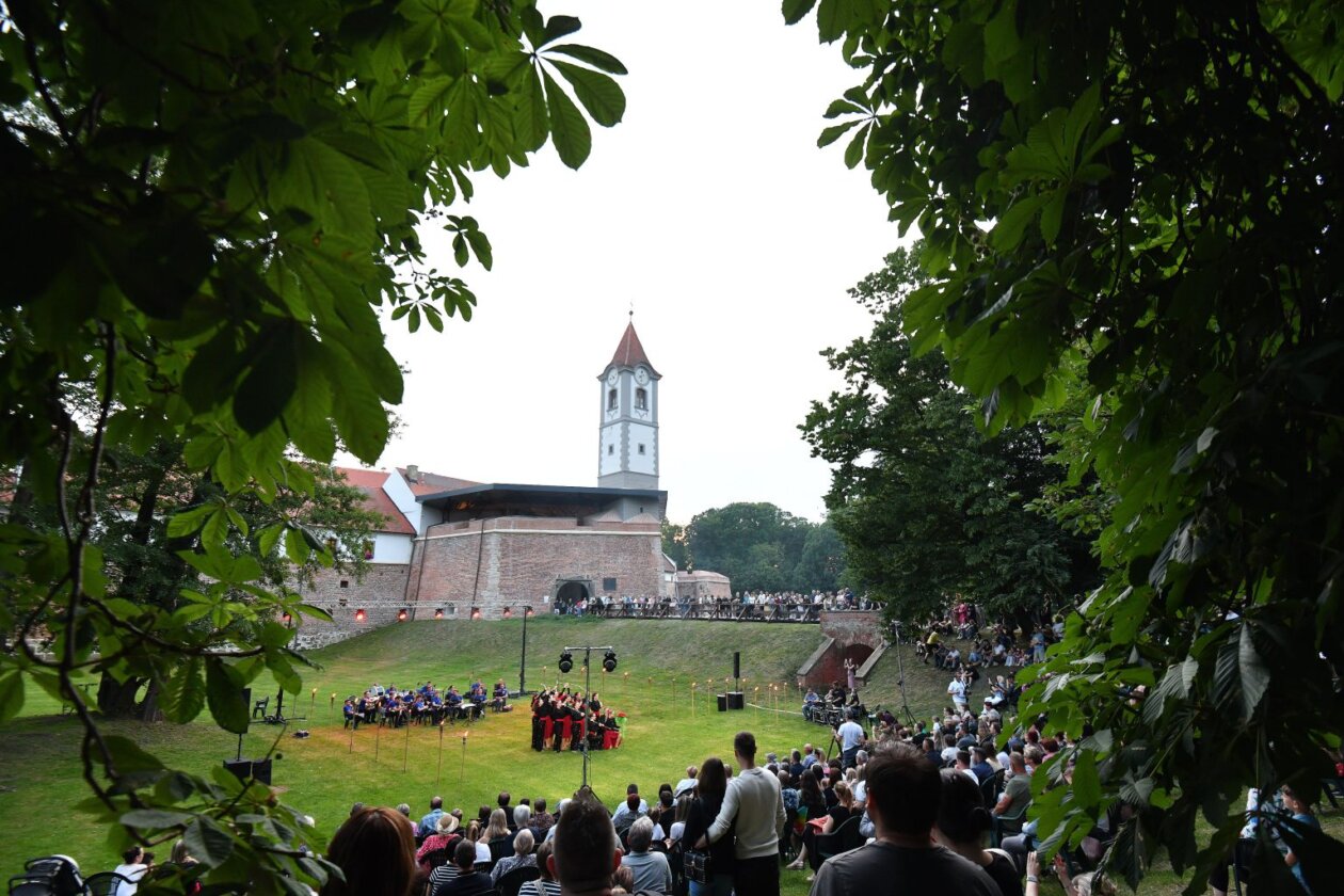 Na dlanu jezera 2025 (27)