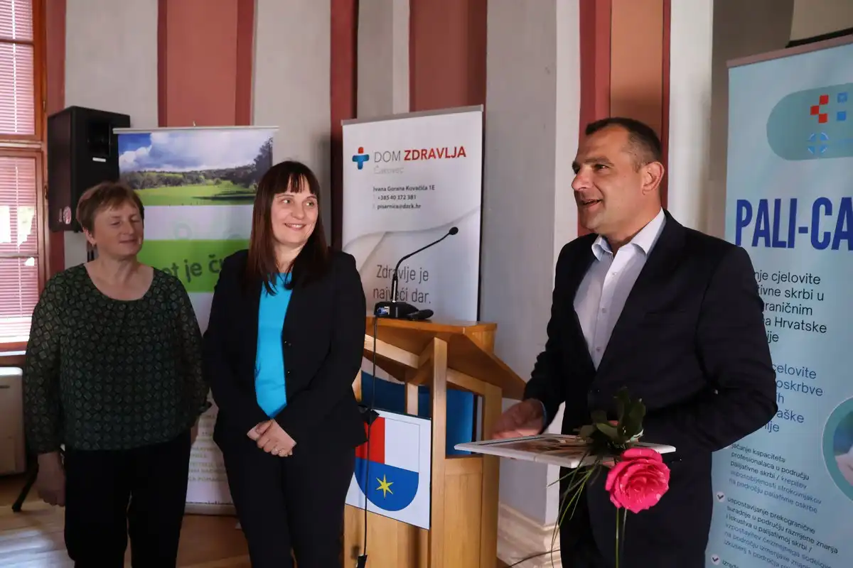 Nacionalni dan palijativne skrbi (5) Nacionalni dan palijativne skrbi (5)