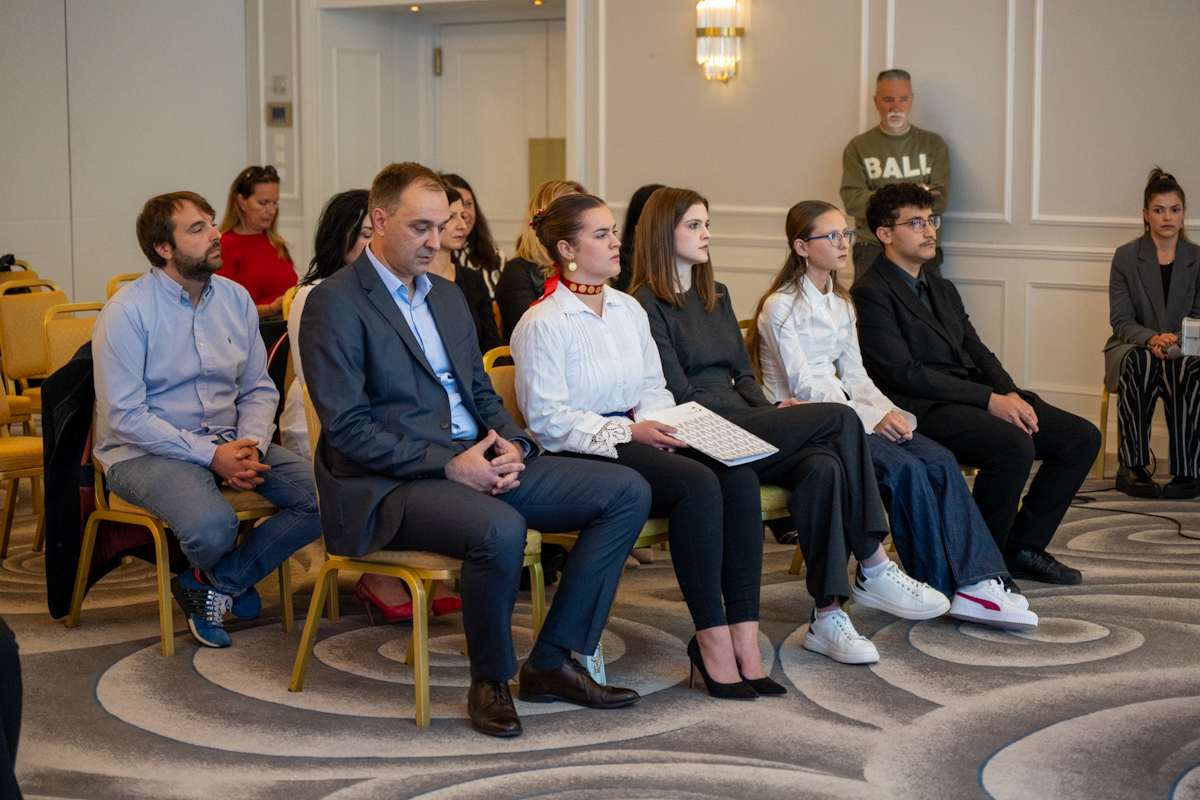 Nagrada Imperijal – gimnazija josip slavenski – udruga down (6)