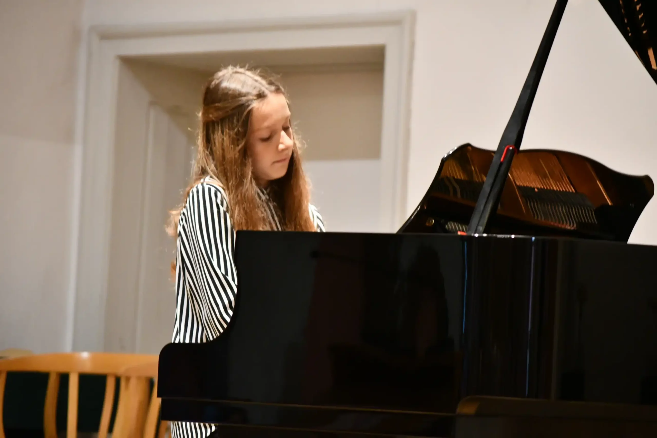 Nagrađeni učenici umjetničke škole Miroslav Magdalenić (35) Nagrađeni učenici umjetničke škole Miroslav Magdalenić (35)