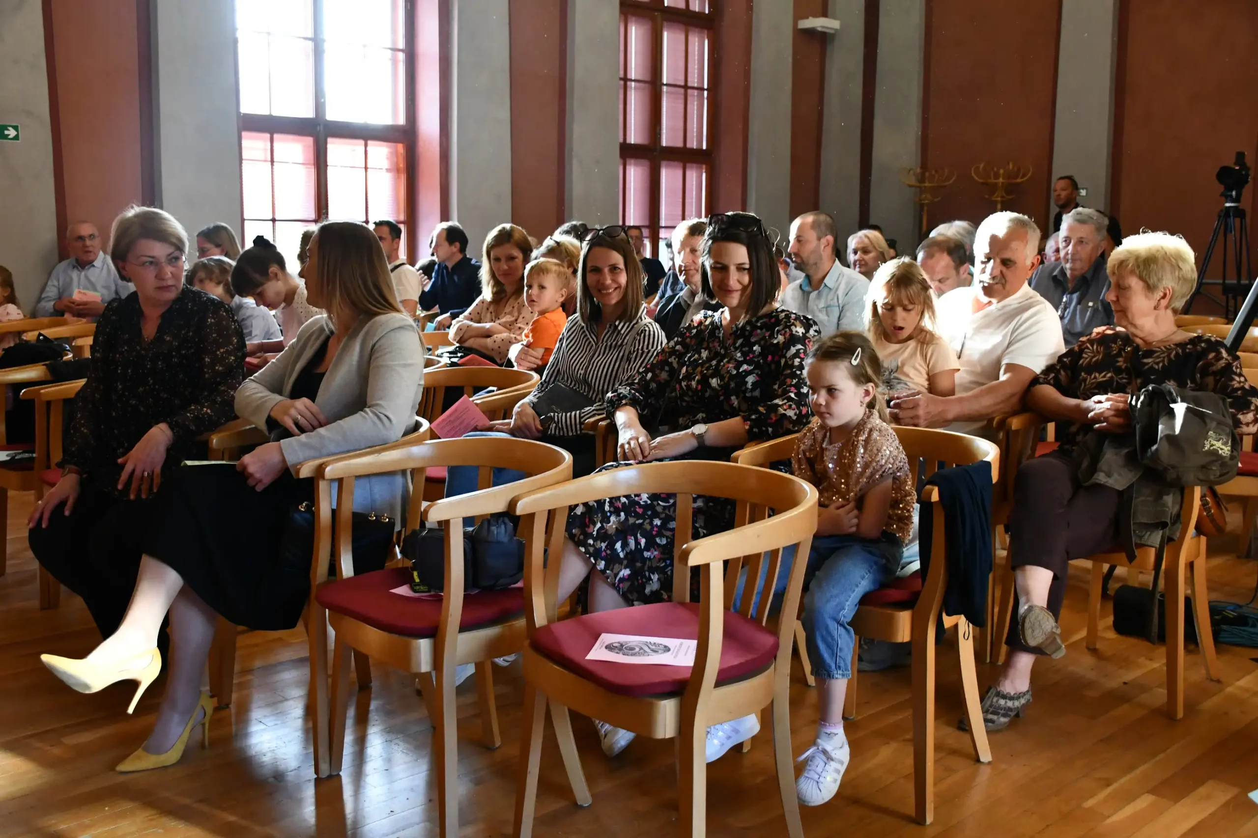 Nagrađeni učenici umjetničke škole Miroslav Magdalenić (4) Nagrađeni učenici umjetničke škole Miroslav Magdalenić (4)