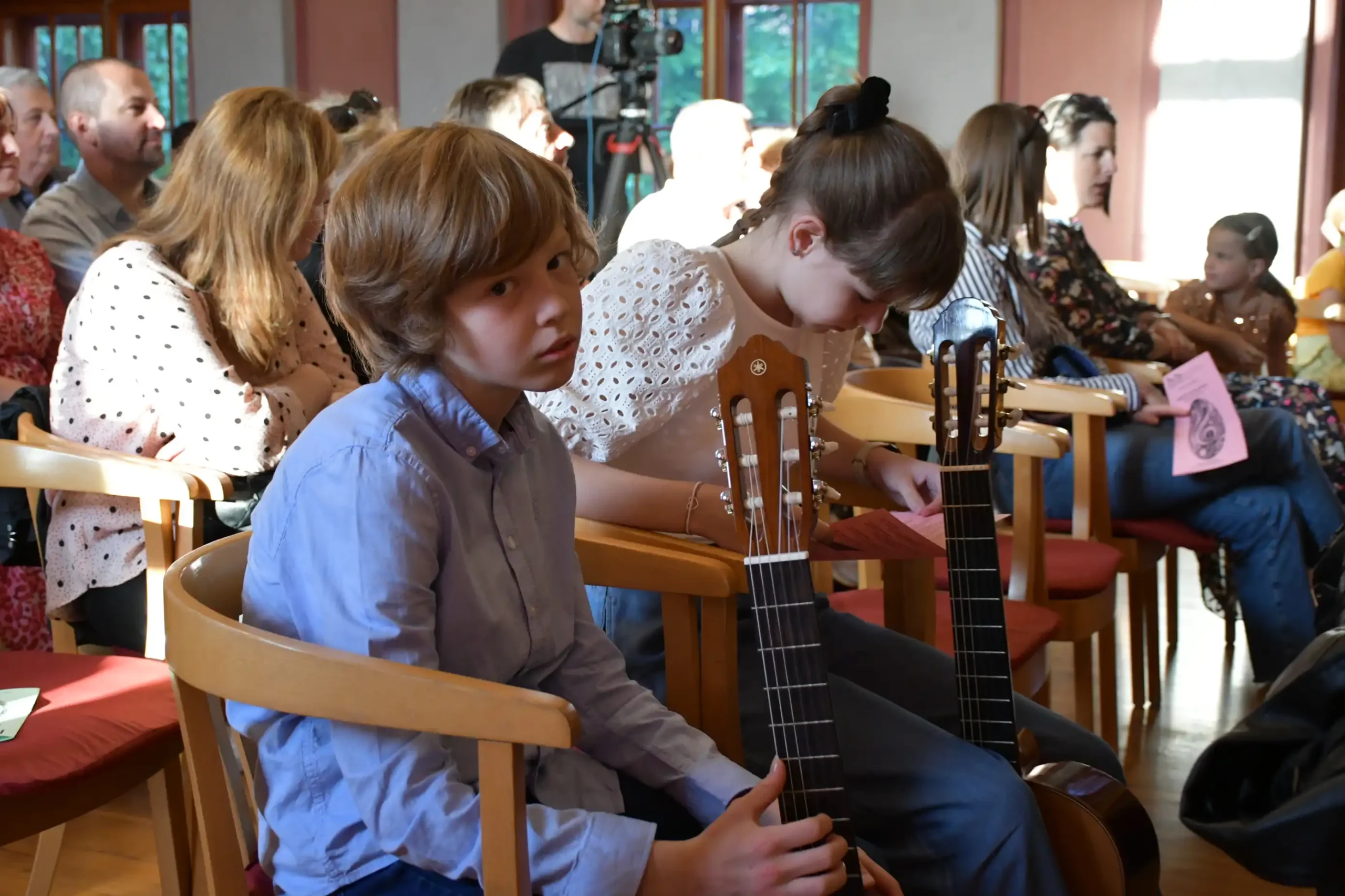 Nagrađeni učenici umjetničke škole Miroslav Magdalenić (6) Nagrađeni učenici umjetničke škole Miroslav Magdalenić (6)