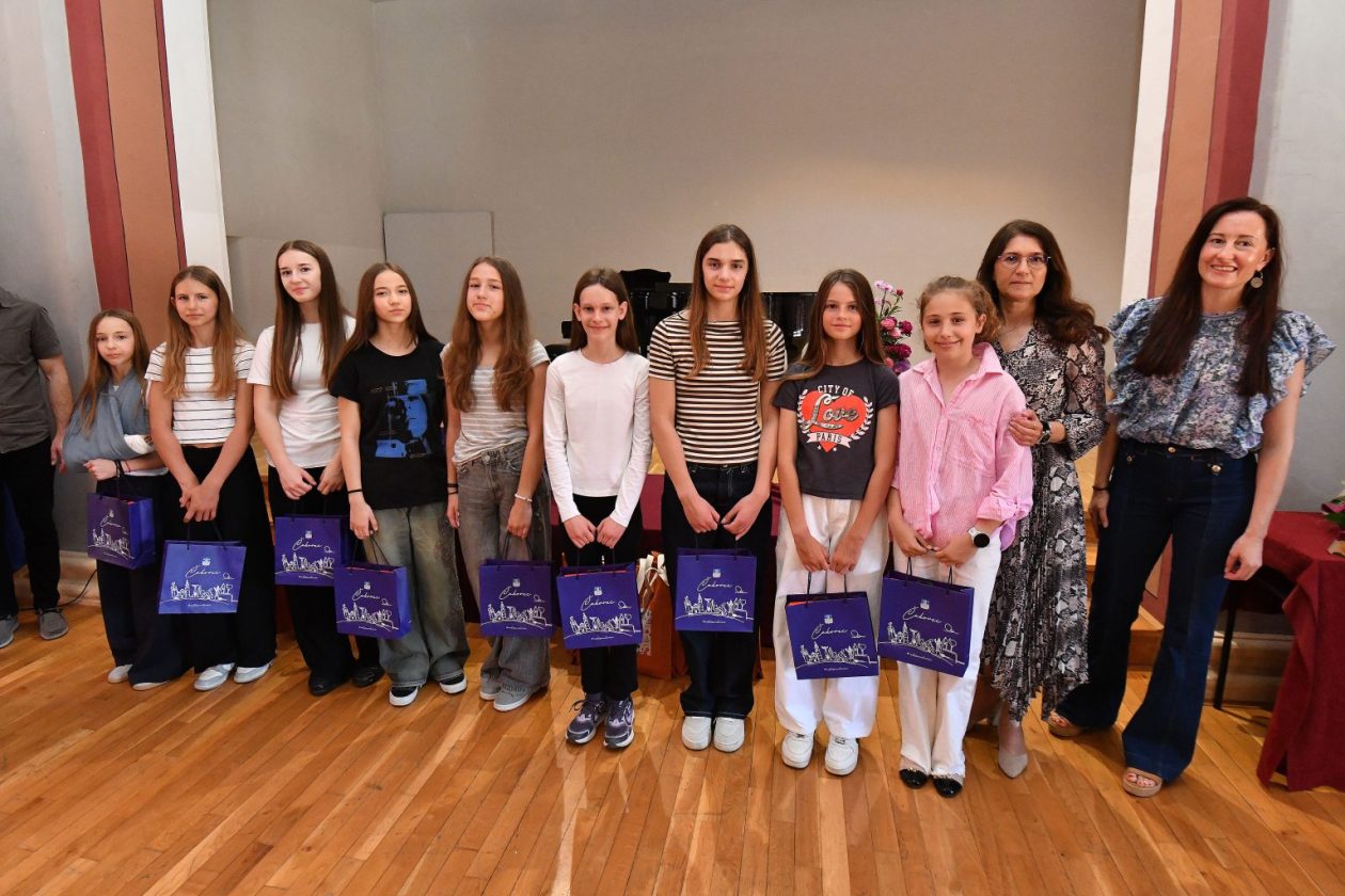 Nagrrađeni učenici Cakovec VŽR7Pixell (26) Nagrrađeni učenici Cakovec VŽR7Pixell (26)