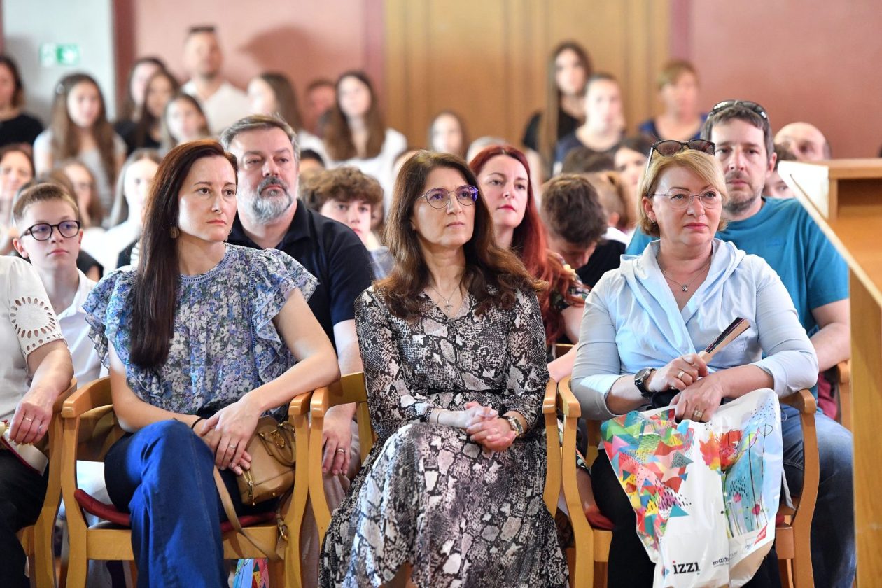 Nagrrađeni učenici Cakovec VŽR7Pixell (31) Nagrrađeni učenici Cakovec VŽR7Pixell (31)