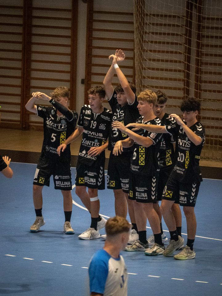 Najuspješnijim rukometašima Pozoj Handball Cupa uručene medalje 2025 (13) Najuspješnijim rukometašima Pozoj Handball Cupa uručene medalje 2025 (13)