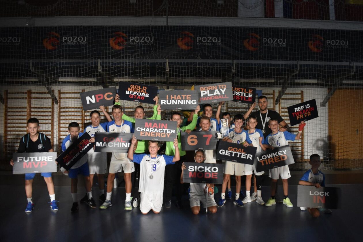 Najuspješnijim rukometašima Pozoj Handball Cupa uručene medalje 2025 (22) Najuspješnijim rukometašima Pozoj Handball Cupa uručene medalje 2025 (22)