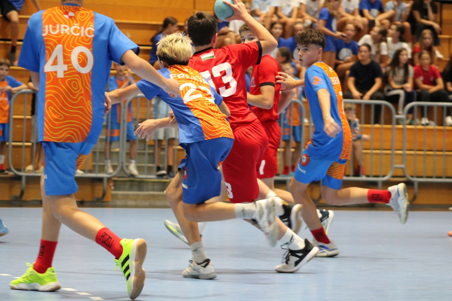 Najuspješnijim rukometašima Pozoj Handball Cupa uručene medalje 2025 (6) Najuspješnijim rukometašima Pozoj Handball Cupa uručene medalje 2025 (6)