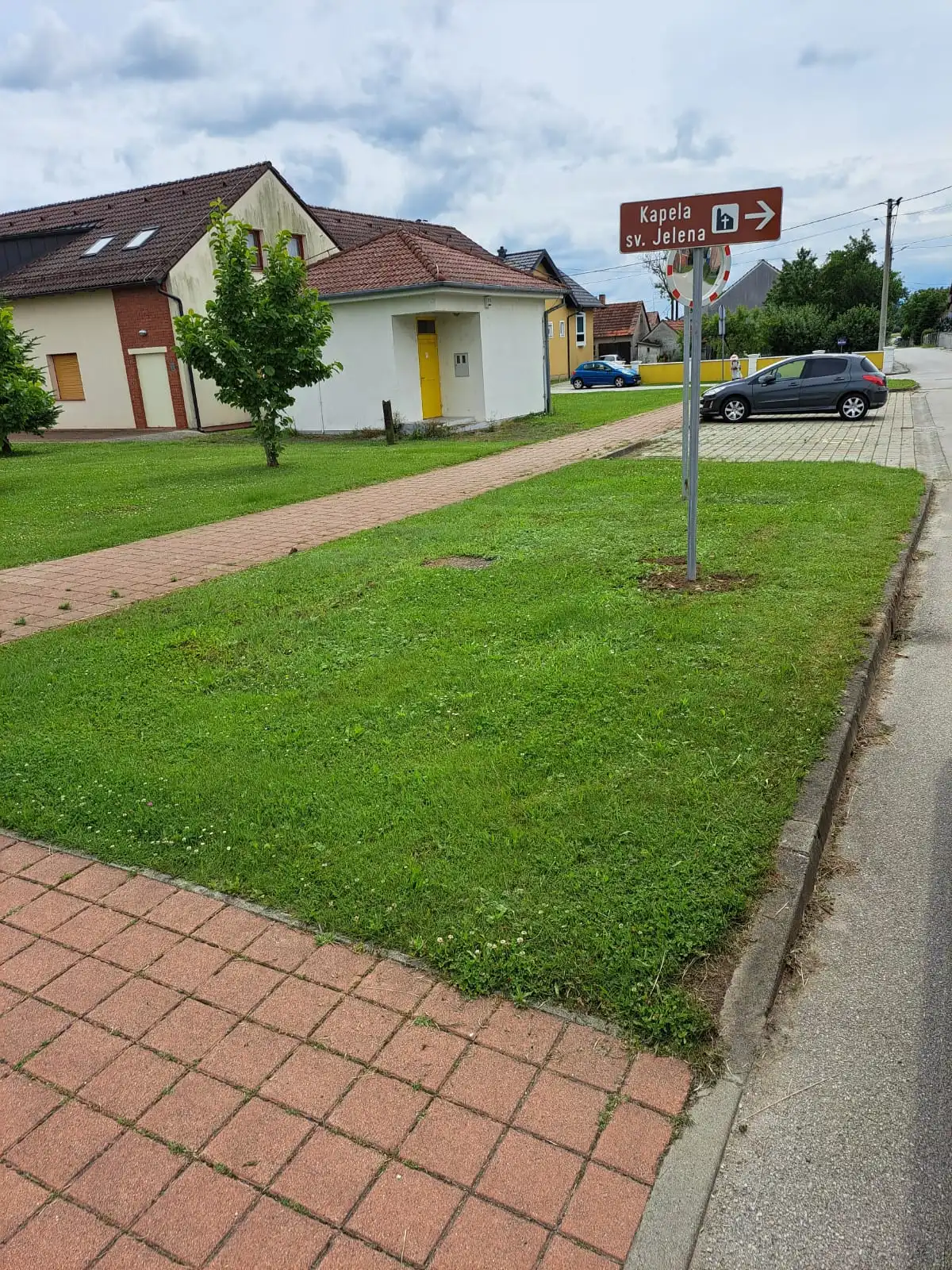 Napravljeni novi putokazi prema Kapeli sv. Jelene u Šenkovcu (10)