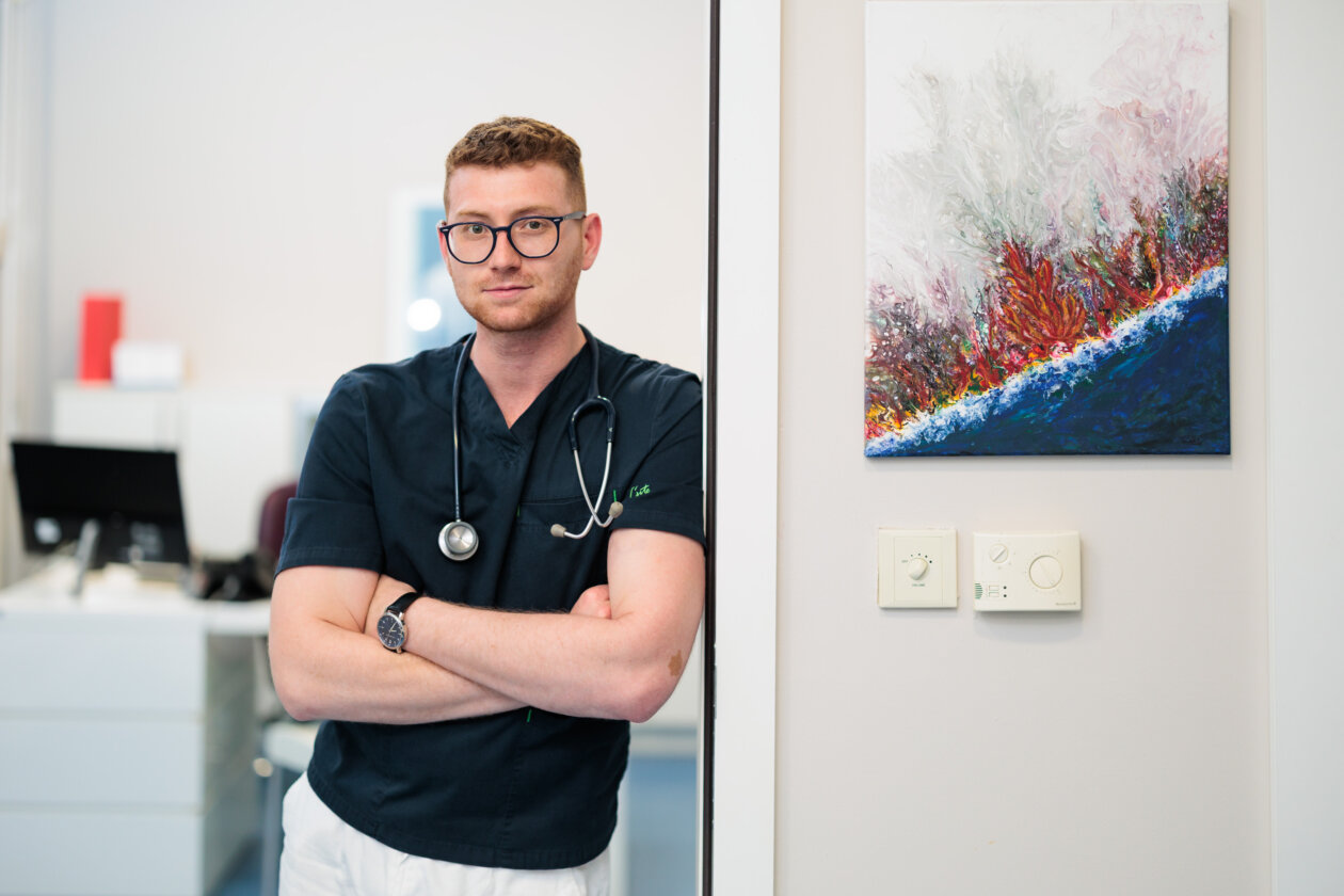 Naslovna, Franjo Carović Franjo Carović