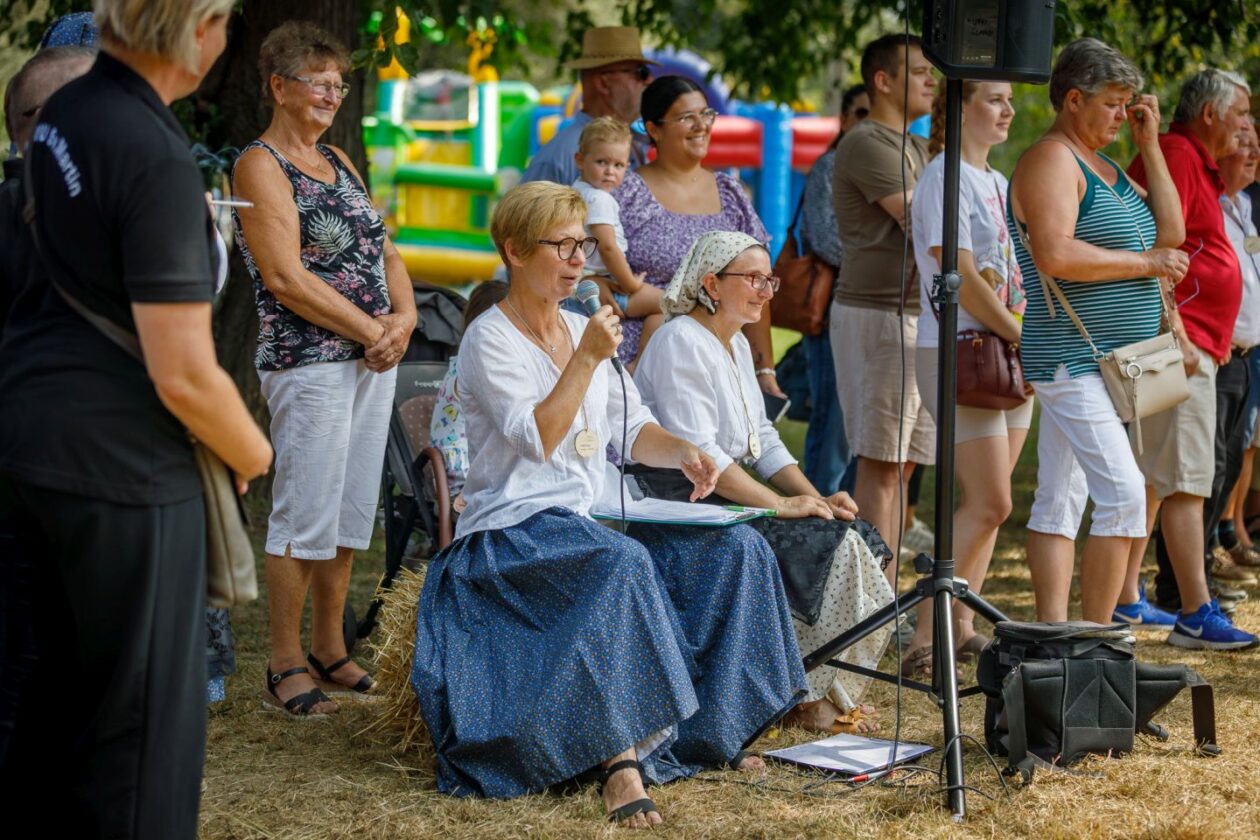 Natjecanje – košnja trave 114 Natjecanje – košnja trave 114