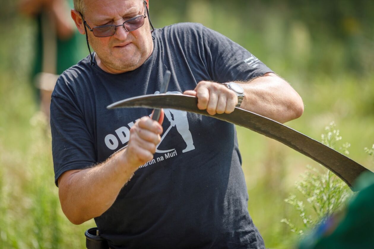 Natjecanje – košnja trave 159 Natjecanje – košnja trave 159