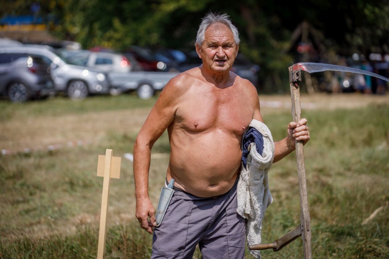 Natjecanje – košnja trave 184 Natjecanje – košnja trave 184