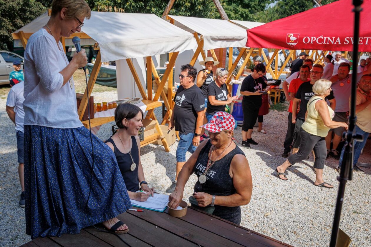 Natjecanje – košnja trave 20 Natjecanje – košnja trave 20