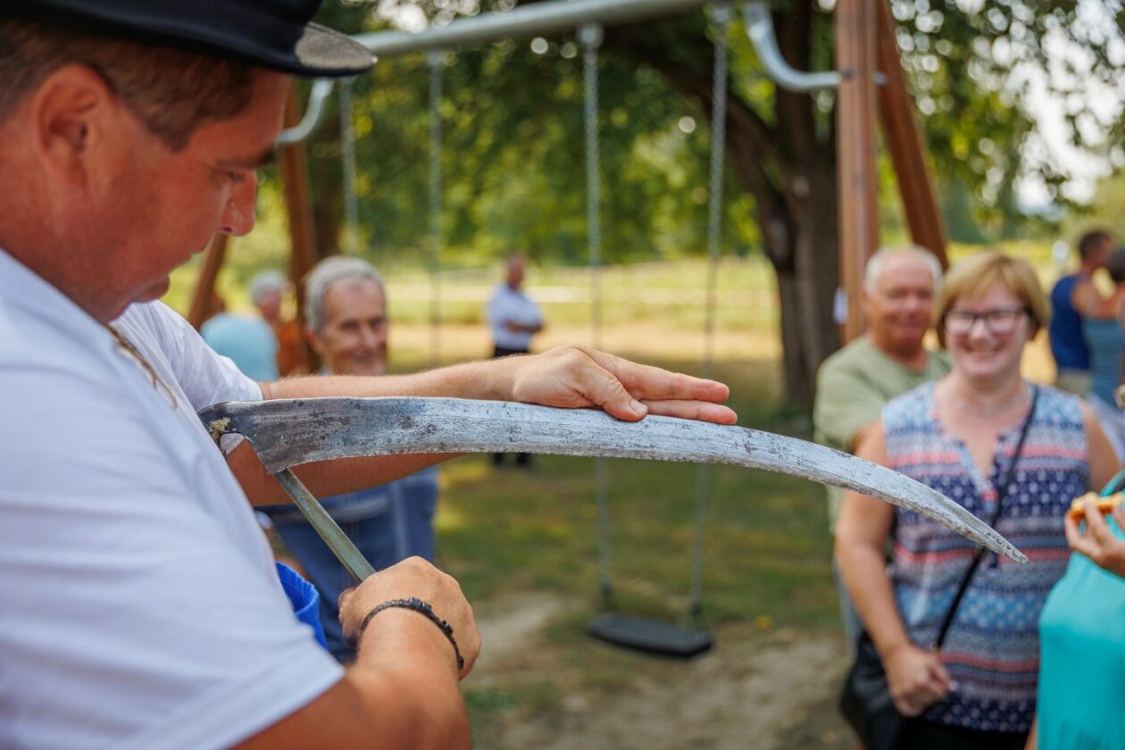 Natjecanje – košnja trave 35 Natjecanje – košnja trave 35