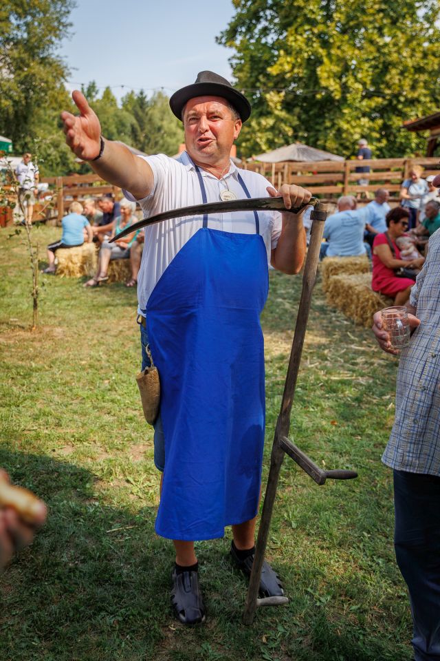 Natjecanje – košnja trave 37