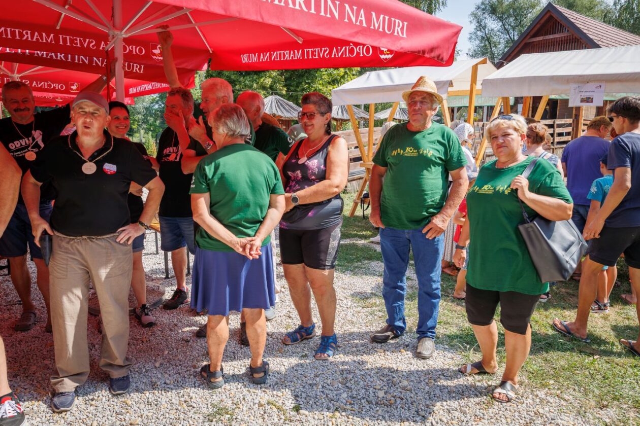 Natjecanje – košnja trave 4 Natjecanje – košnja trave 4