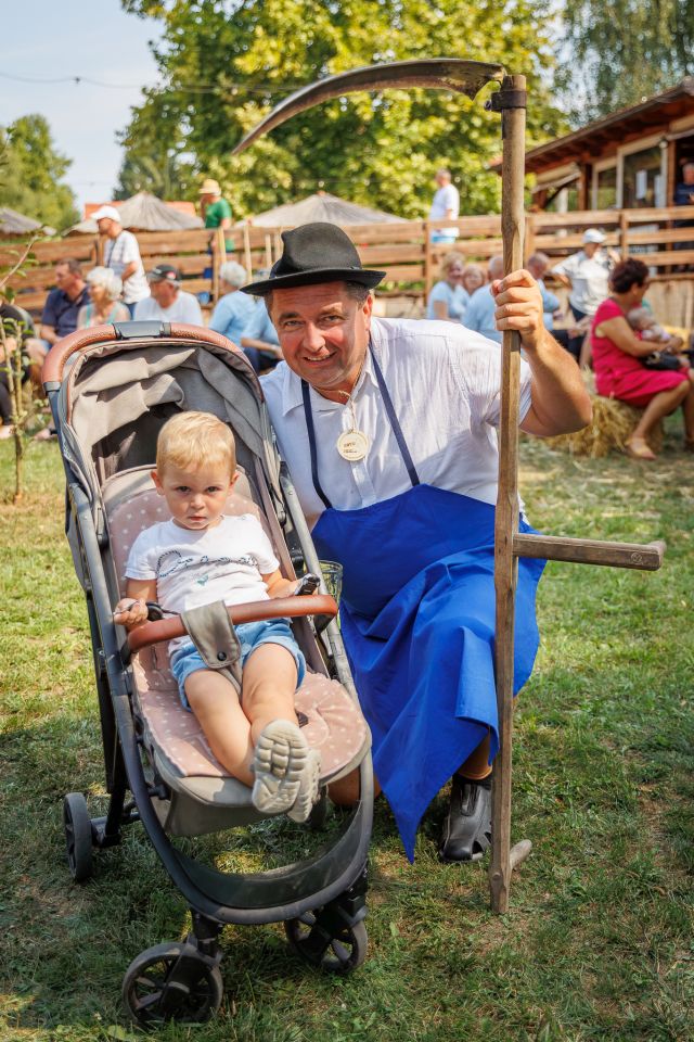 Natjecanje – košnja trave 40