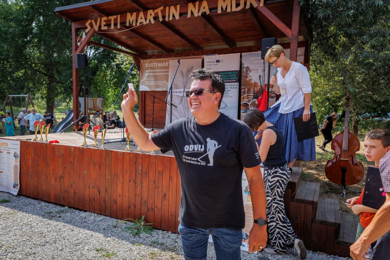 Natjecanje – košnja trave 6 Natjecanje – košnja trave 6